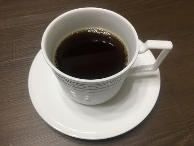 コーヒー豆で淹れたコーヒー