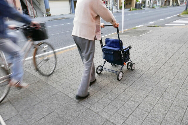 自転車事故の増加にともなう自転車保険の義務化が増加